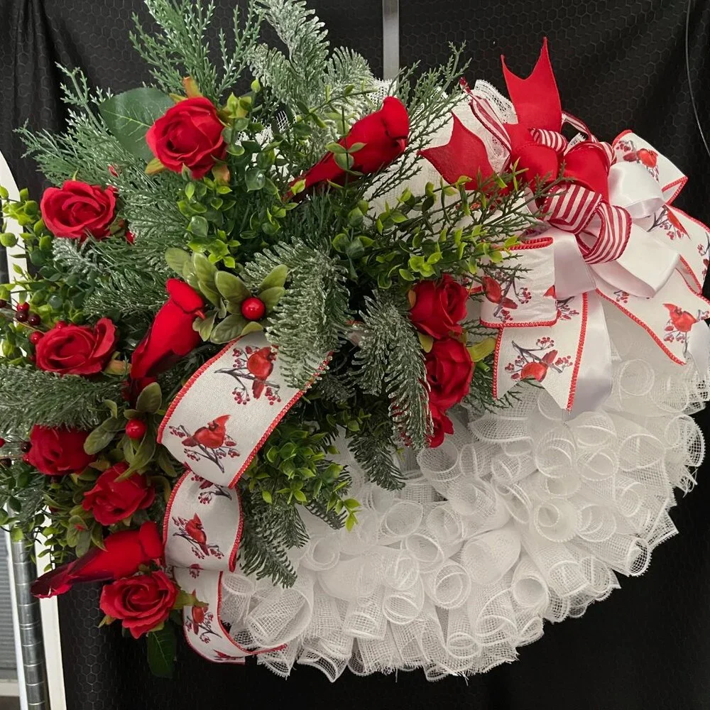 Red Carinal Deco Mesh Wreath